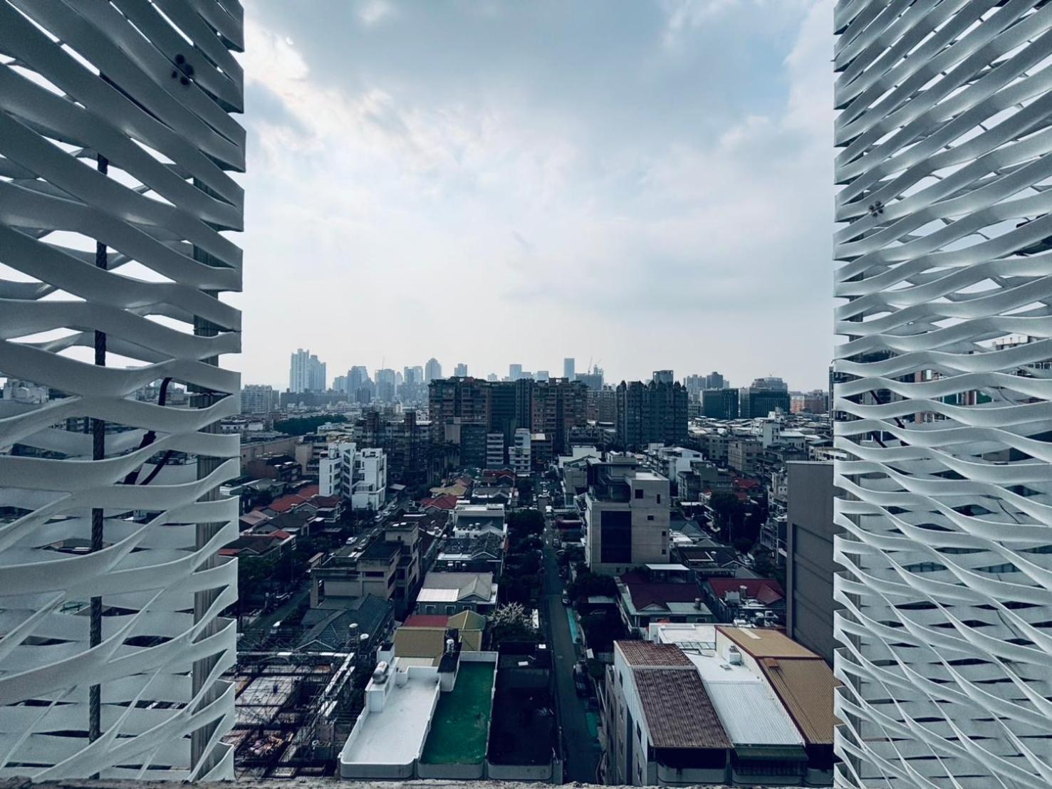 Hotel The Carlton Taichung Exterior foto