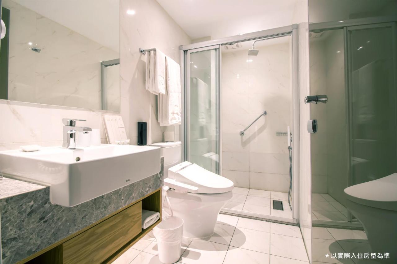 Hotel The Carlton Taichung Exterior foto